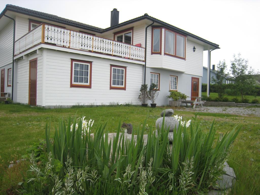 Milas House Two Apartments Fredvang Eksteriør bilde